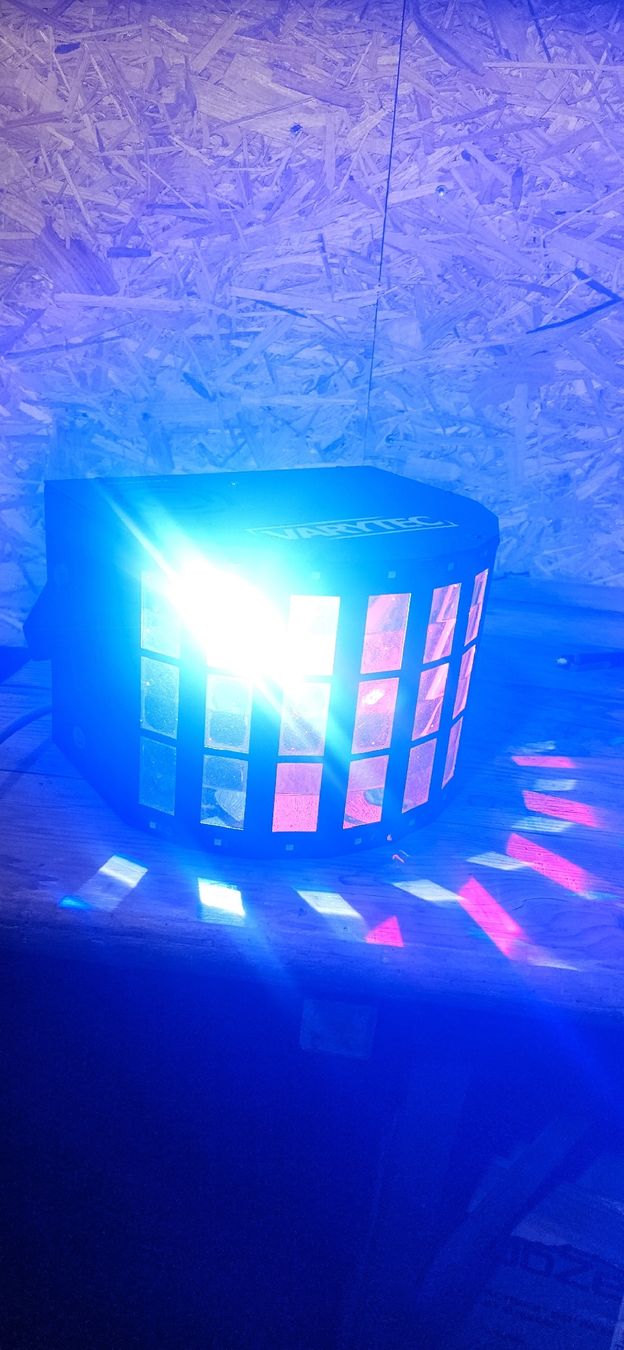 Fari: LED Derby Party beleuchtung – Usato da Schwellbrunn venduto da chr_9cpp 1