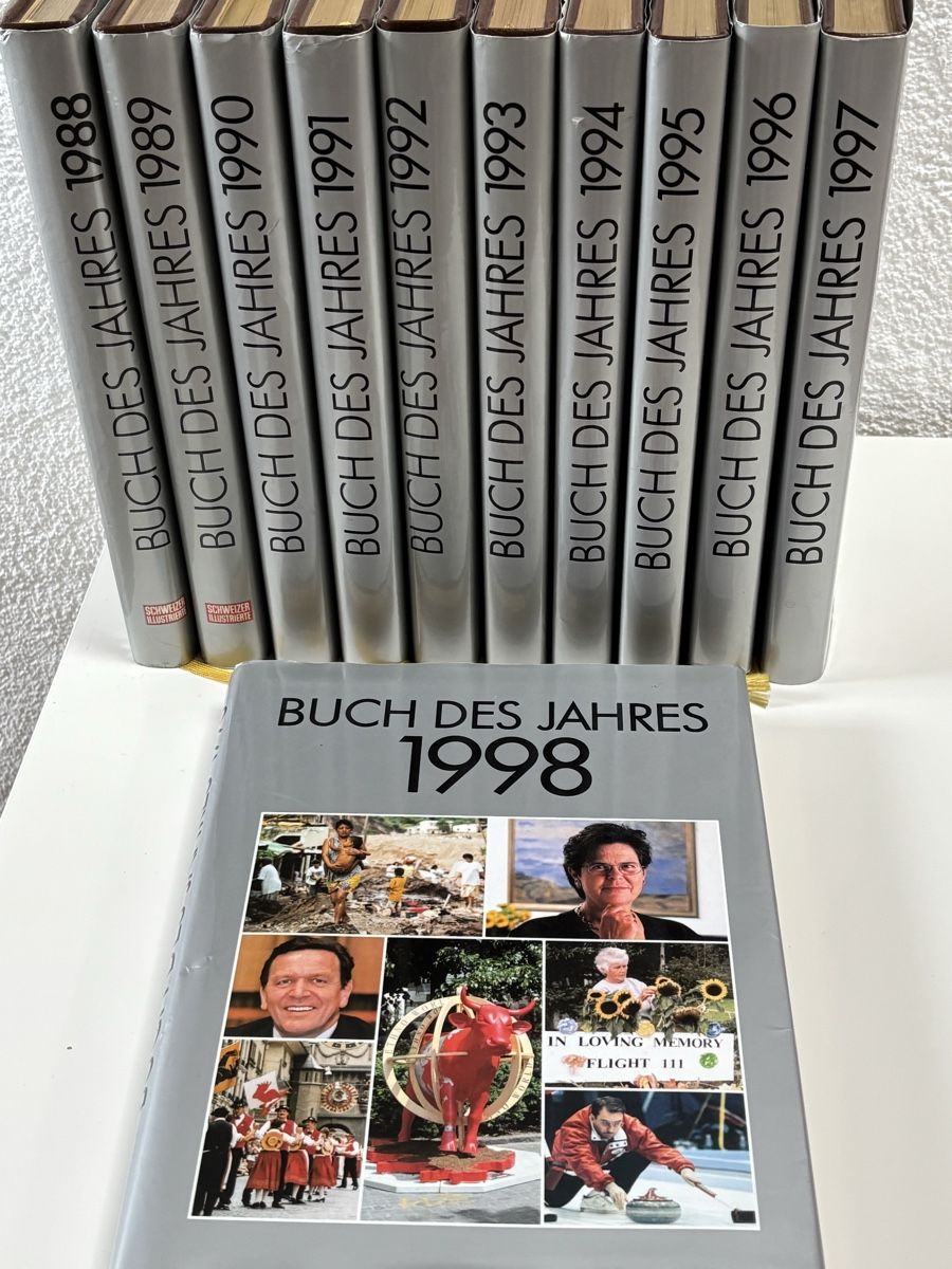 Livres: Jahresbuch – D'occasion à Haslen GL par mar_mpc8
