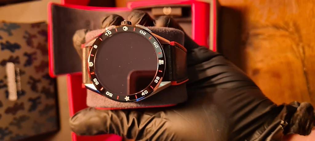 Tag Heuer Smartwatch: Tag Heuer Connected Super Mario Limited Edition – Nuovo e nell'imballaggio originale da Mosnang venduto da Marek0922