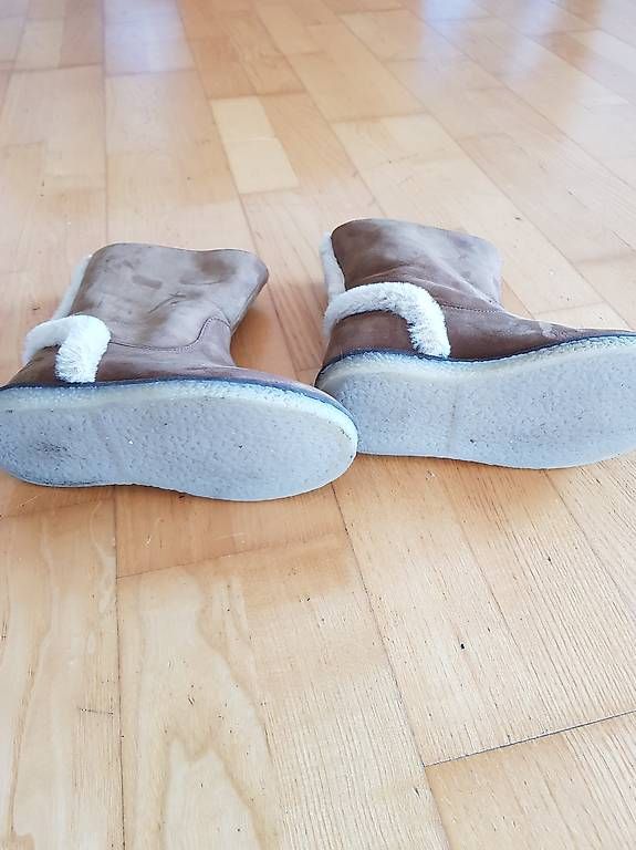 Zara Scarpe per ragazzi: Gefütterte Stiefel Gr..28 – Usato da Bülach venduto da Best-Touchdown 2