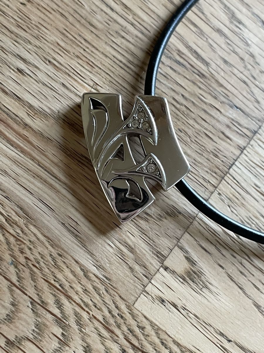 Pierre Lang Catenine: Halsband mit Anhänger Pierre Lang – Usato da Flawil venduto da Naphtali