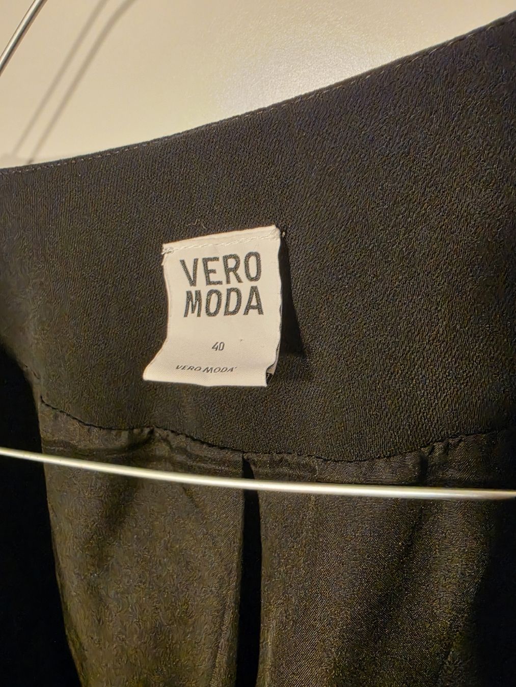 Vero Moda Jacken: Blazer Vero Moda schwarz Grösse 40  – Gebraucht aus Häfelfingen von carii 2