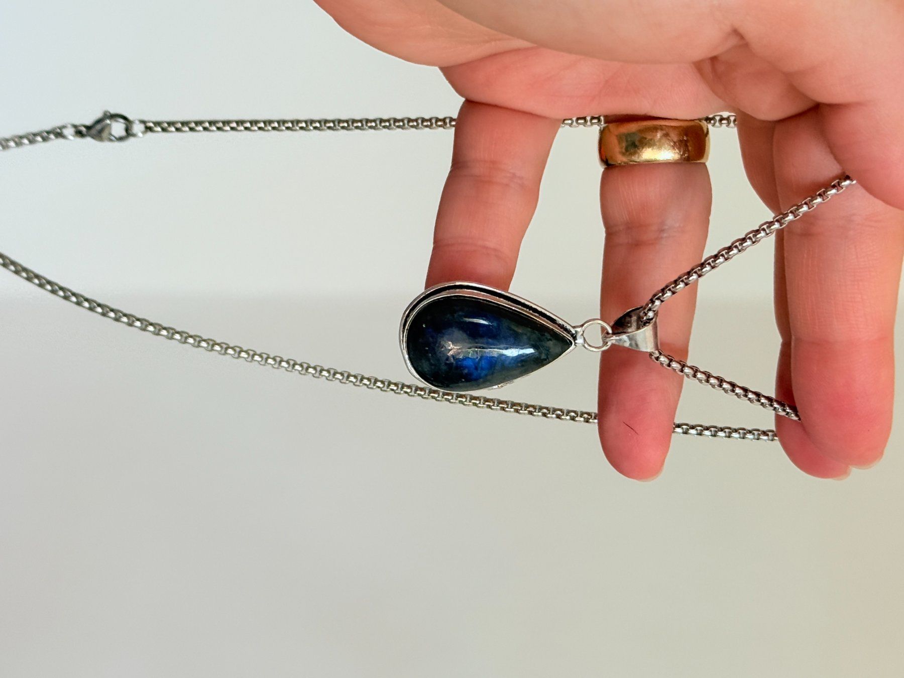 Colliers: Labradorite necklace – Neuf avec emballage d'origine à Genève par AGBERG 6