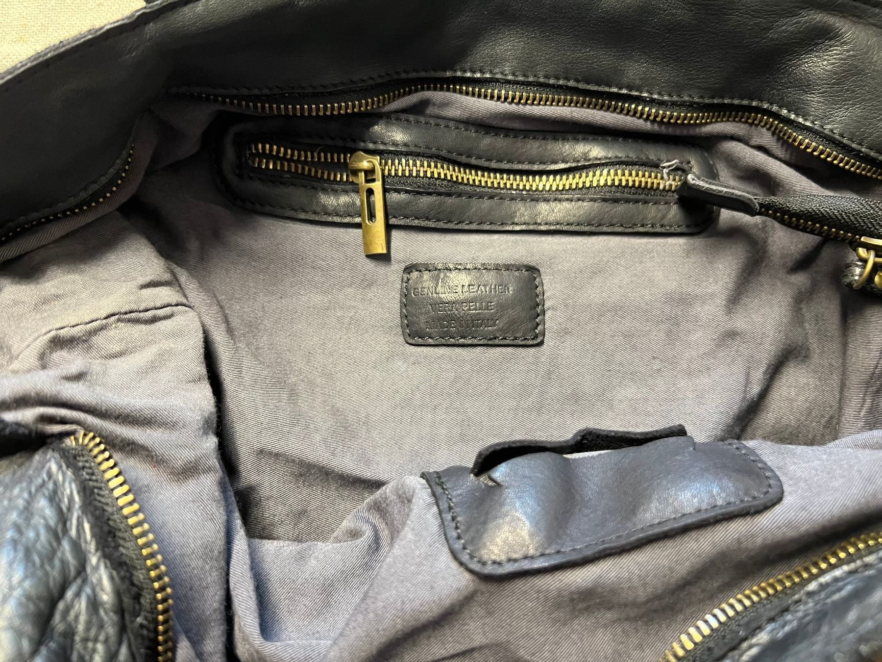 Taschen für Damen: Ledertasche – Neu (gemäss Beschreibung) aus Horgen von Hpunto 2