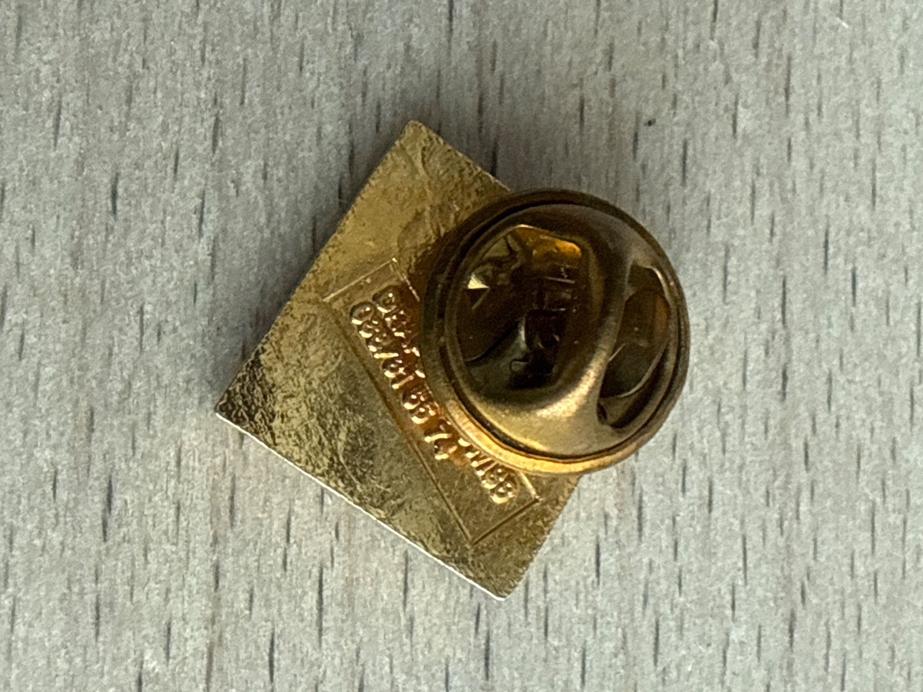 Plaquettes & Badges: Pin CCAP Assurances – D'occasion à Glattbrugg par Schweigmatt 1