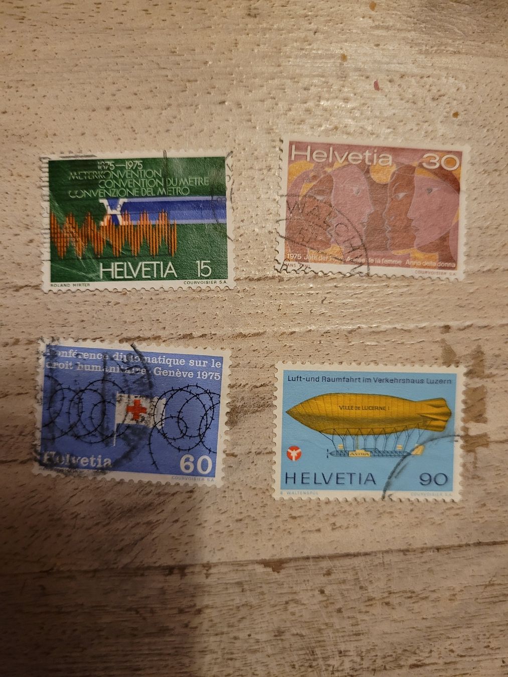Tous les timbres: Sonderpostmarken – D'occasion à Inwil par Flower2325