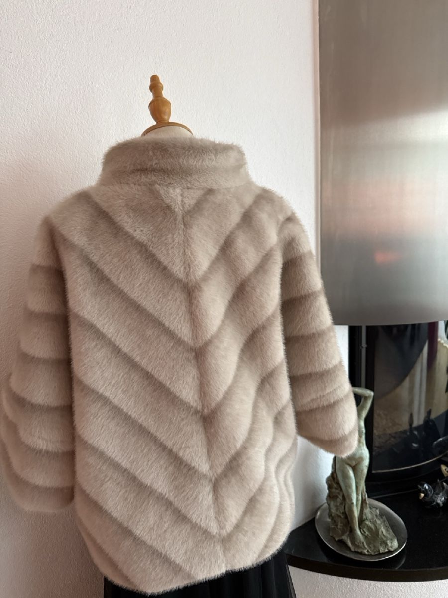 Giacche: Kunstpelzjacke Gr S-M – Nuovo (secondo la descrizione) da Embrach venduto da Dmoney 2