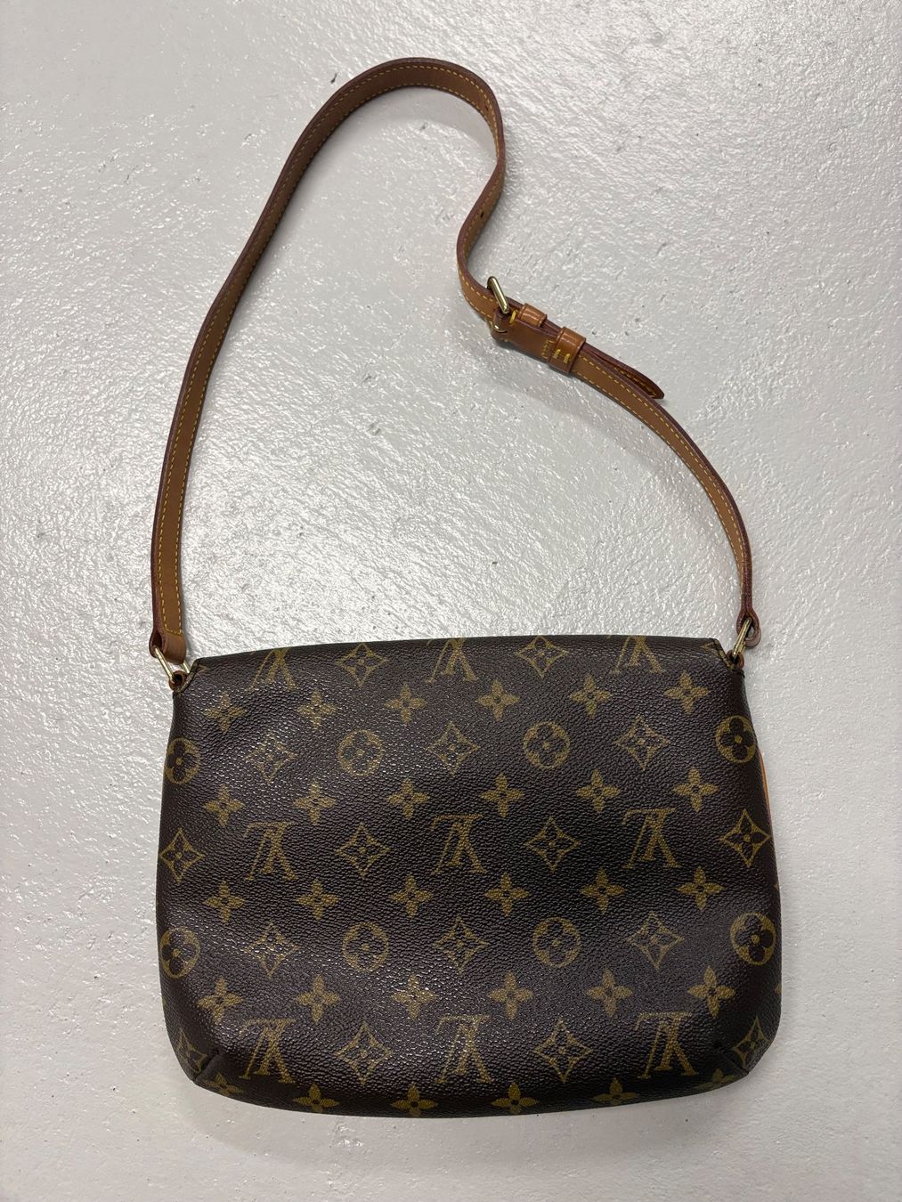 Louis Vuitton Taschen für Damen: Louis Vuitton Monogram Musette Tango Tasche braun – Neu (gemäss Beschreibung) aus Regensdorf von secondchancefashion 1