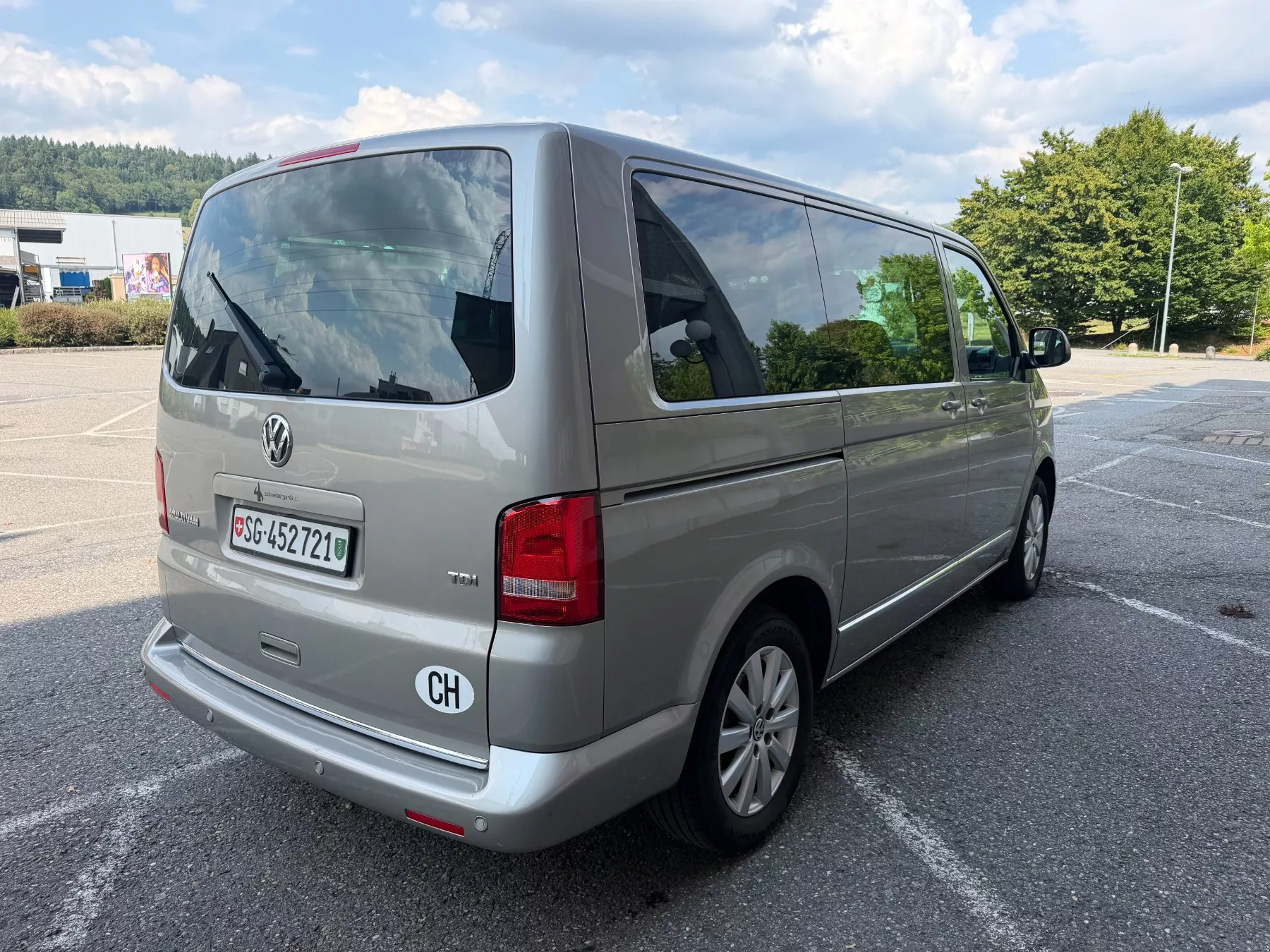 VW Autos: VW T5 Multivan – Gebraucht aus Uetliburg SG von filipos02 3