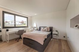 Boxspringbett anthrazit 140 × 200 cm mit Bettkasten