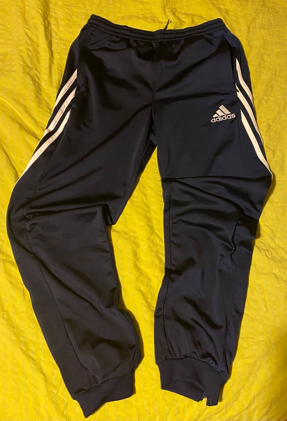 Adidas Pantaloni: Adidas Trainerhose Gr. 164 – Nuovo (secondo la descrizione) da Sursee venduto da Braco70