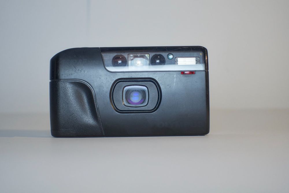 Olympus AF-1 : l'appareil photo compact 35mm prêt à photographier