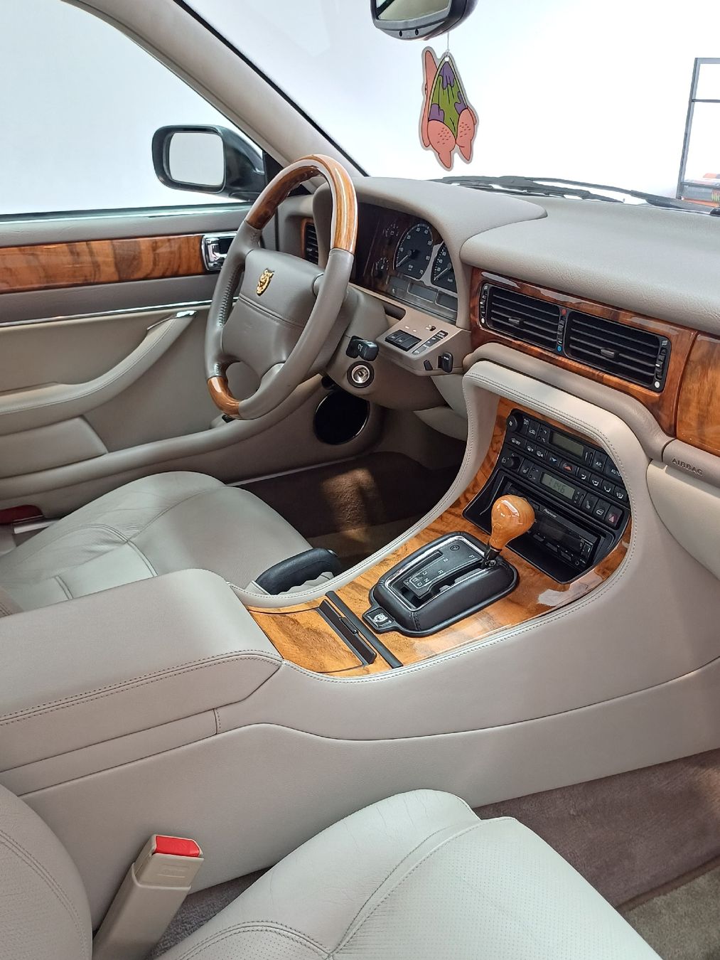 Jaguar Autos: Jaguar XJ6 3.2 – D'occasion à Kirchberg BE par Grischi96 4