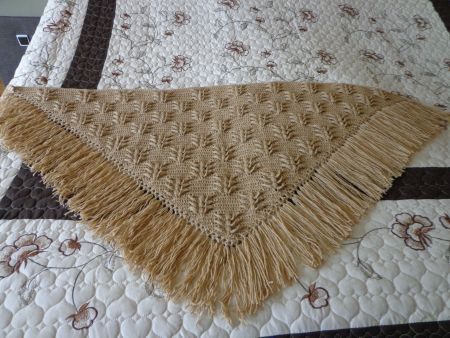 SCHULTERTUCH BEIGE-OCKER GEHÄKELT