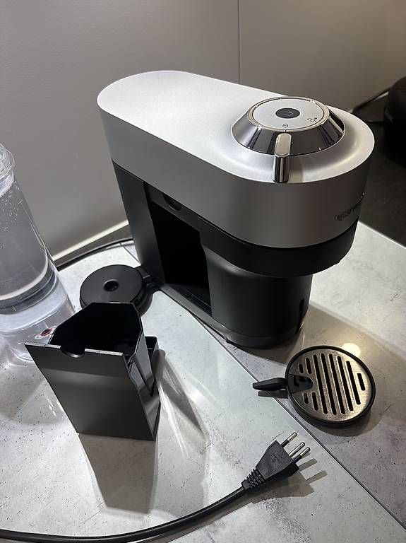 Nespresso Machines à café & Machines à expresso: Nespresso Vertuo Pop+ Deluxe – D'occasion à Hellikon par Miribiri97 3
