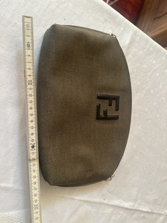 Fendi Tasche Canvas Clutch braun Logoprägung guter Zustand