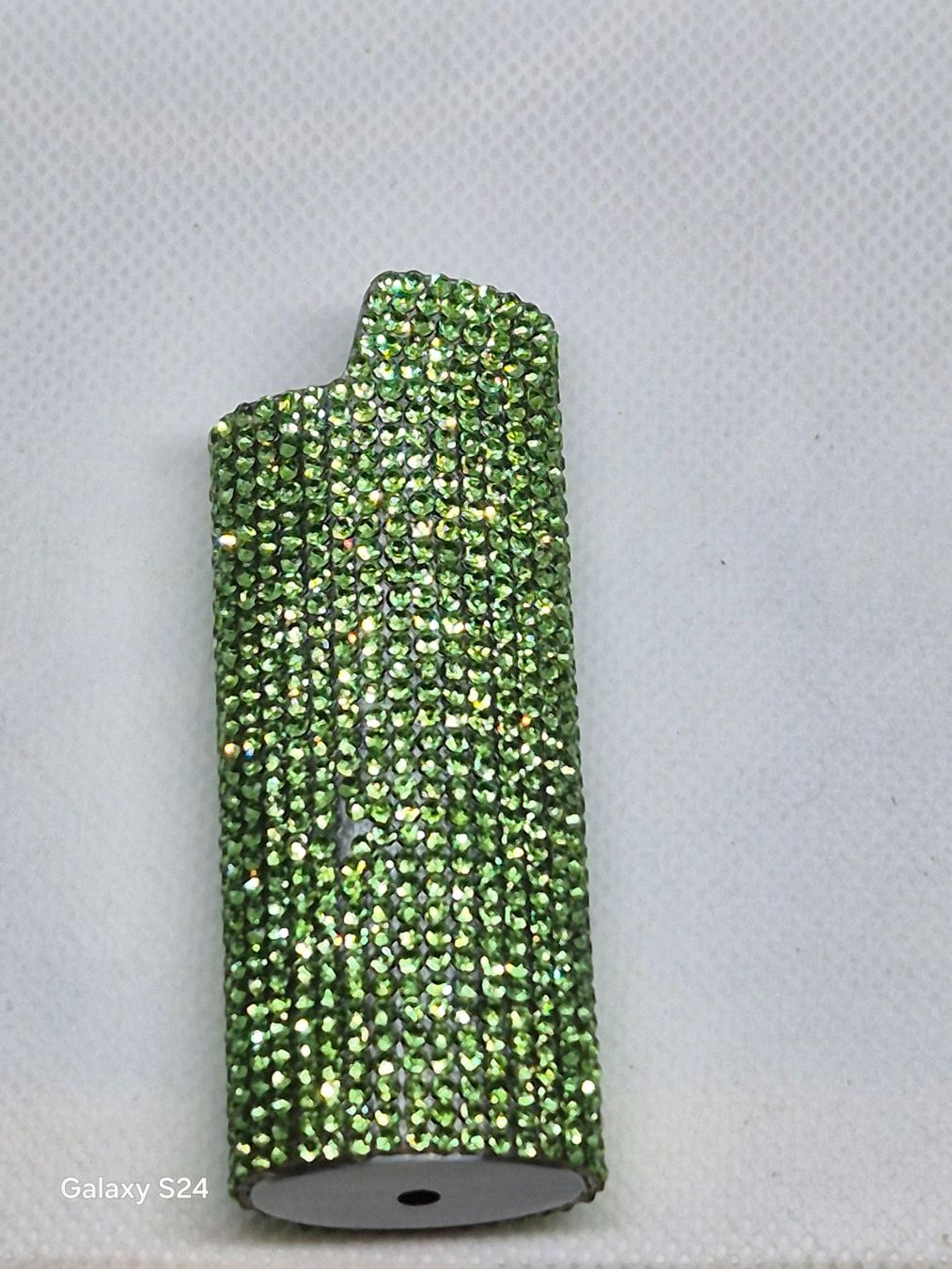 Feuerzeuge: Neues grünes Strass-Feuerzeugetui – Neu (gemäss Beschreibung) aus Losone von bal_gfp6 1