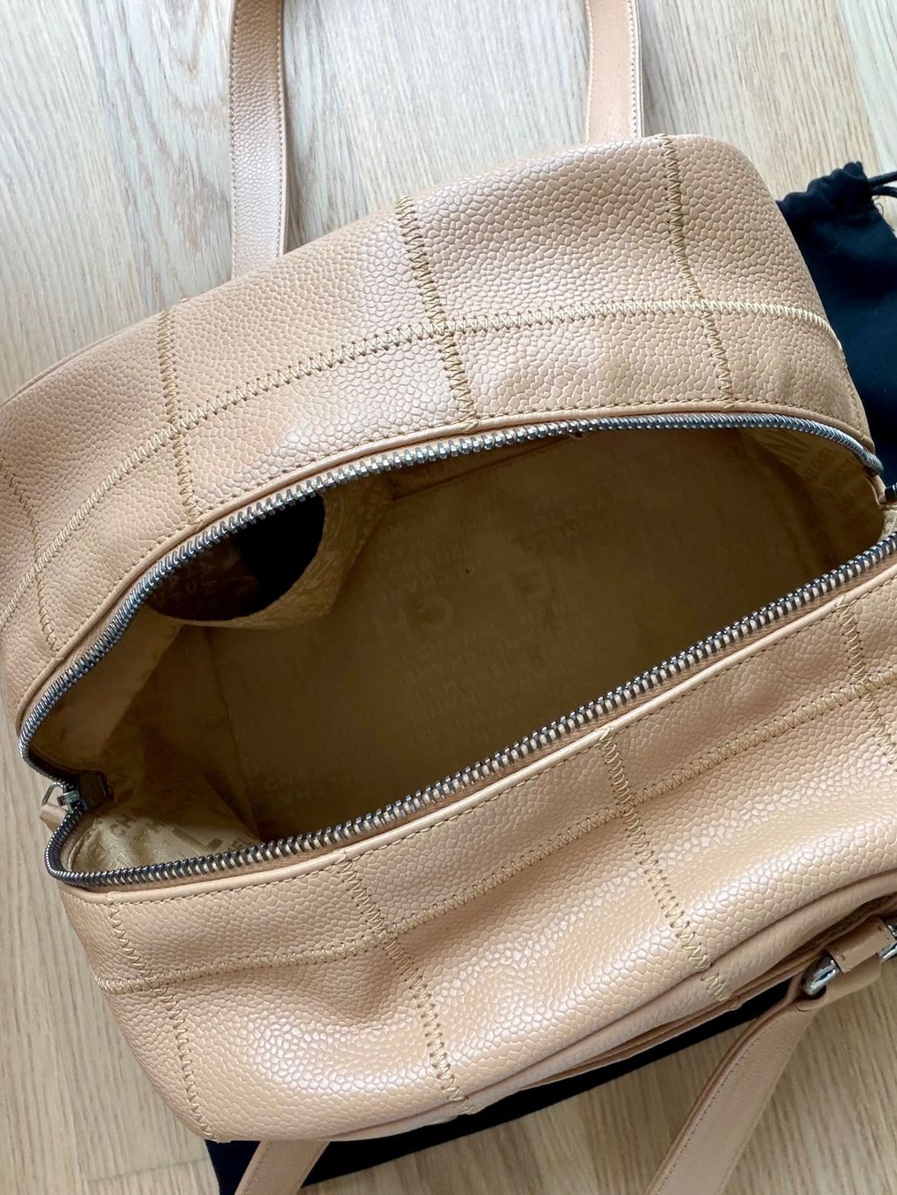 Chanel Borse da donna: Sac à main Chanel cuir beige – Usato da Adliswil venduto da vic_dxw7 4