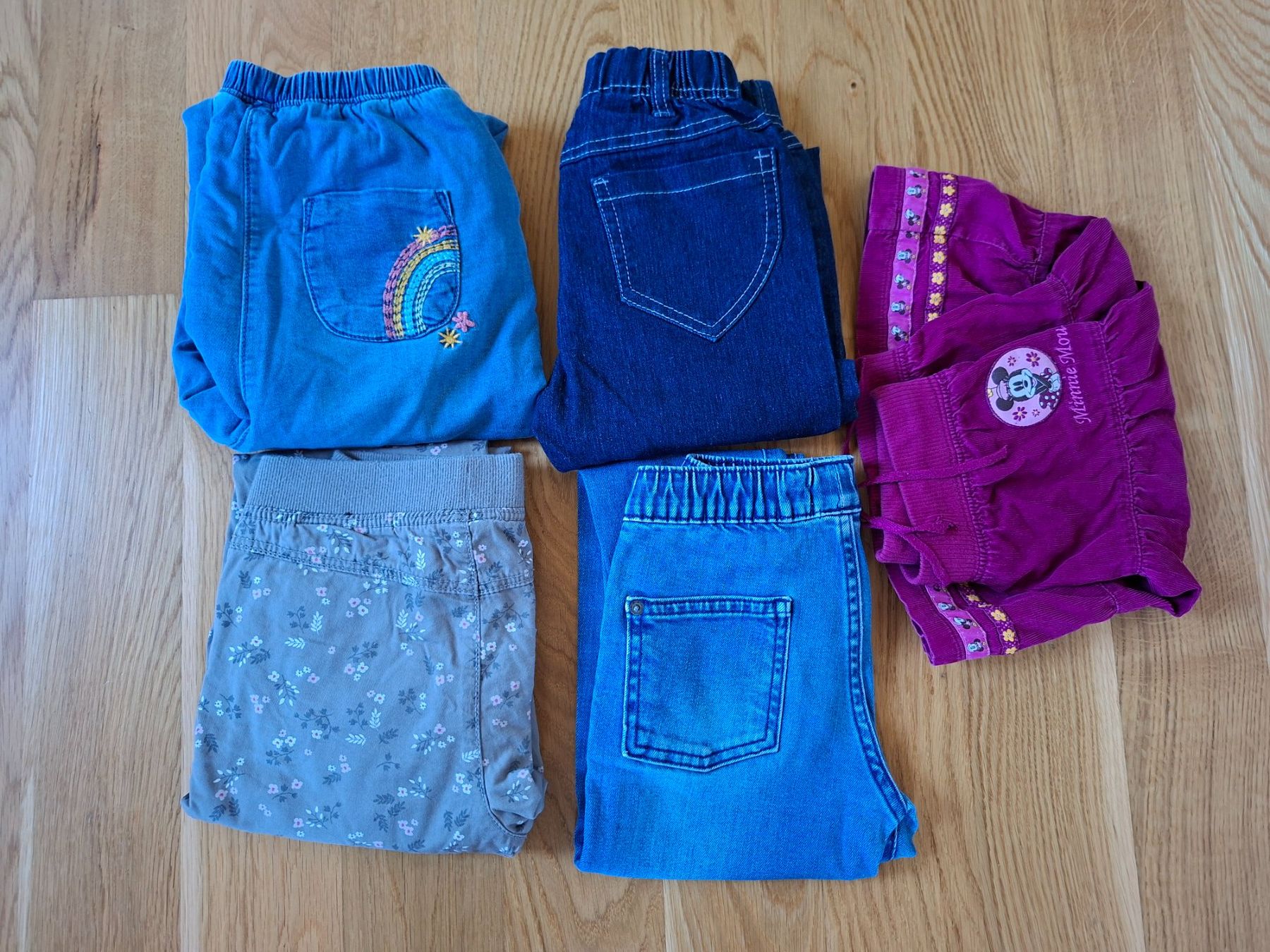 Lotti & Set di vestiti: Kleiderpaket Mädchen 122/128 – Usato da Schwerzenbach venduto da wijtske 1