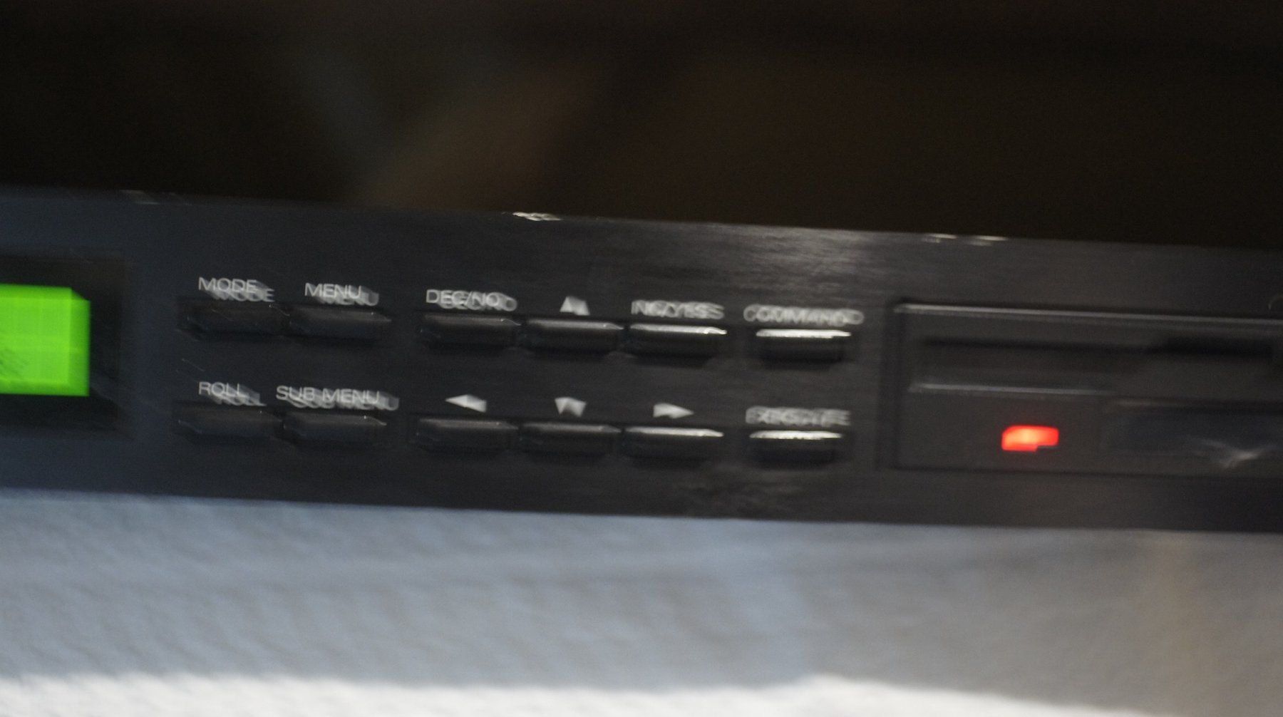 Roland Instruments de musique: Sampler Roland S 330 inkl. Zubehör – D'occasion à Zénauva par Alois6 2