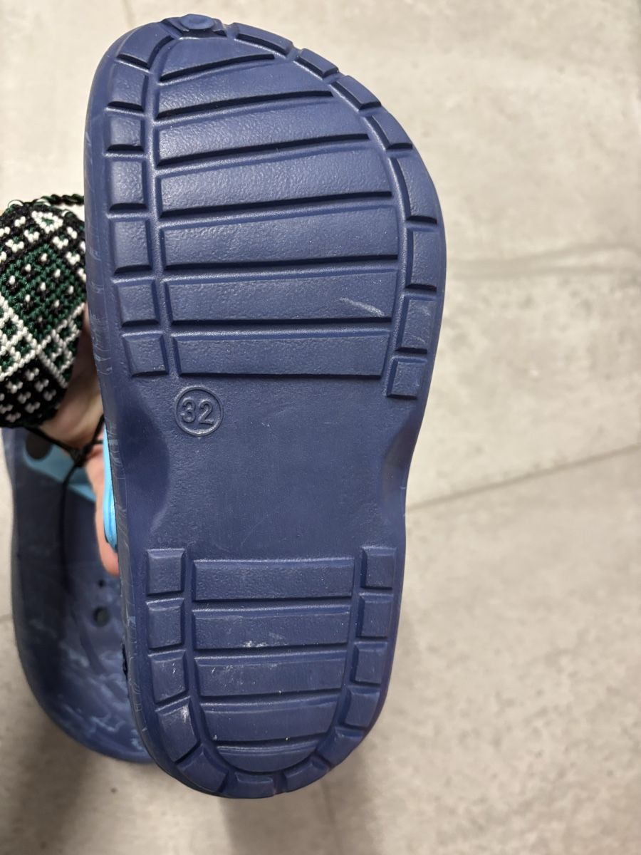 Scarpe per ragazzi: Pantoufle sandale doublée chaude taille 33 neuf – Nuovo (secondo la descrizione) da Salvenach venduto da gwenwywar 1