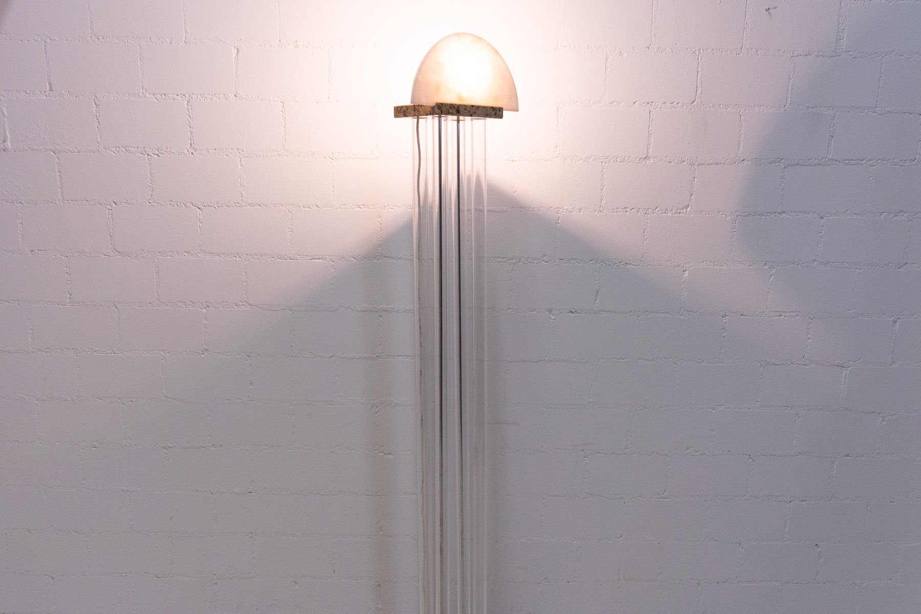 Lampade: Stehleuchte Granit Plexiglas - Lieferung möglich – Usato da Schaffhausen venduto da Studio-Ara 2
