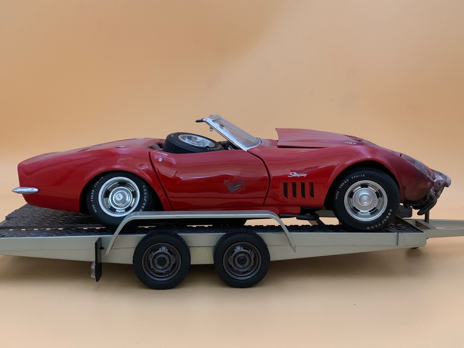 Chevrolet Modellini d'auto: 1969 Wrecked Corvette + Trailer 1:18 – Usato da Epautheyres venduto da LordSkull 2