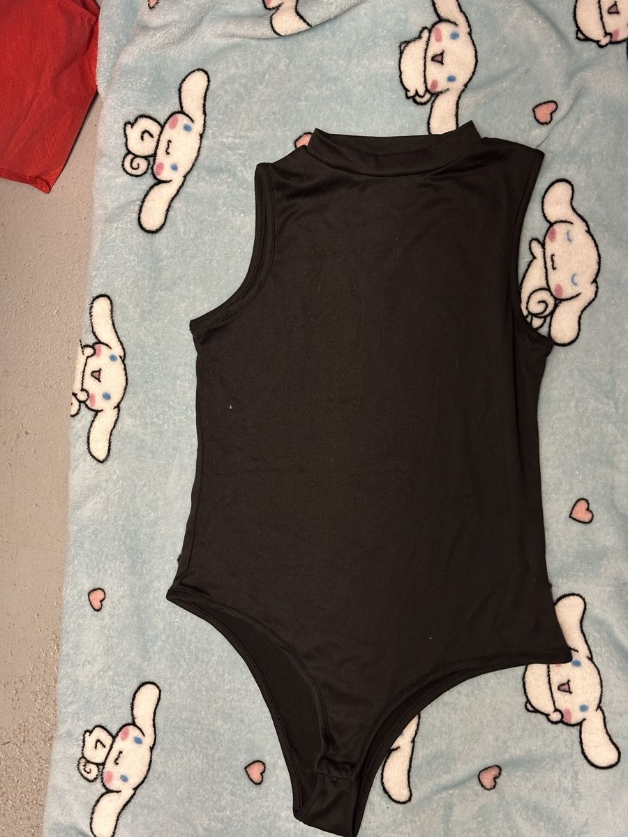 Jumpsuits: Black Sleeveless Bodysuit – Neu (gemäss Beschreibung) aus Zofingen von cva_w7vn