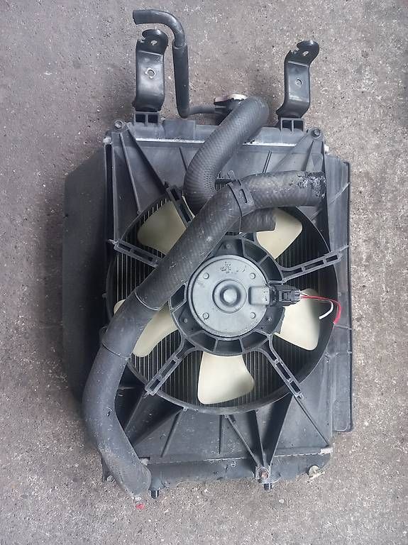 Radiatori: Daihatsu Radiatoren  – Usato da Egolzwil venduto da nag_g6sx 4