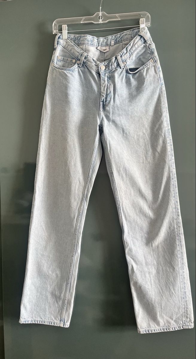 Weekday Jeans: Jeans Weekend light blue size 38 – D'occasion à Winterthur par goe_h859