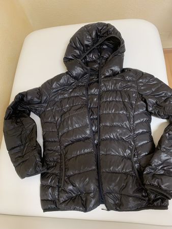 Doudoune légère Uniqlo, noire, taille S, parfait état!