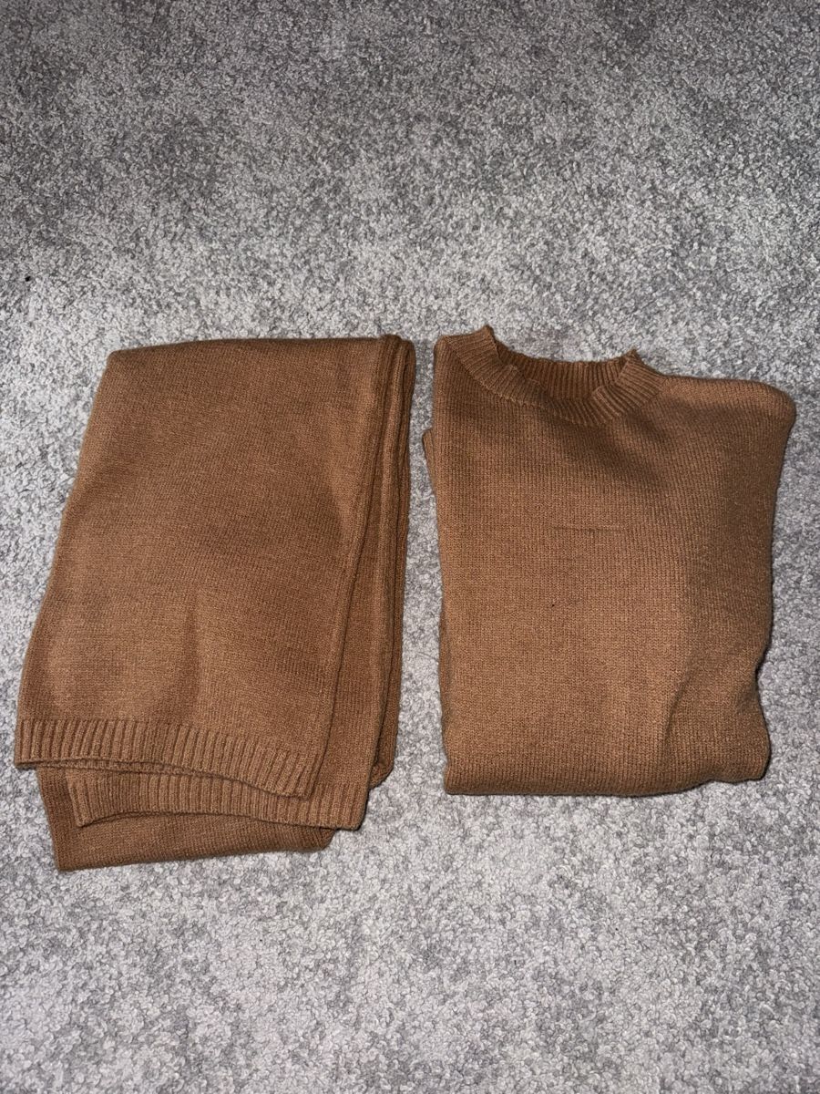 Kleiderpakete: Ensemble beige – Neu (gemäss Beschreibung) aus Fontainemelon von erin.blm