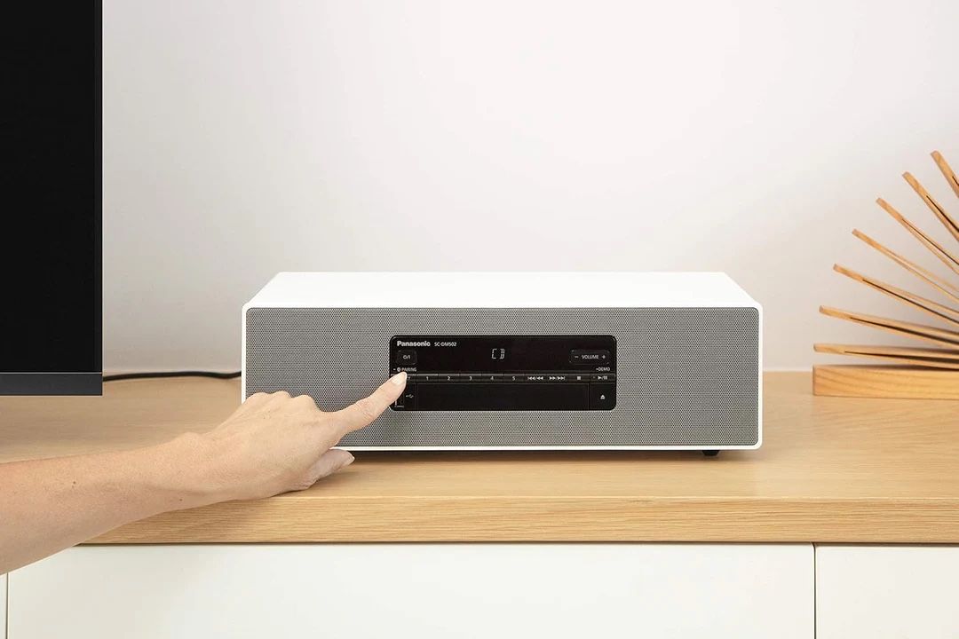 Panasonic Multimediaplayer & Streamer: Panasonic SC-DM504 Compact Stereo System  – Gebraucht aus Uitikon Waldegg von sdman