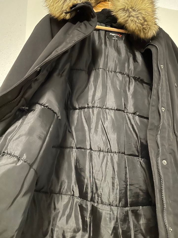 Giacche: Damen Schwarzewinterjacke L – Usato da Tägerwilen venduto da makcode09 3