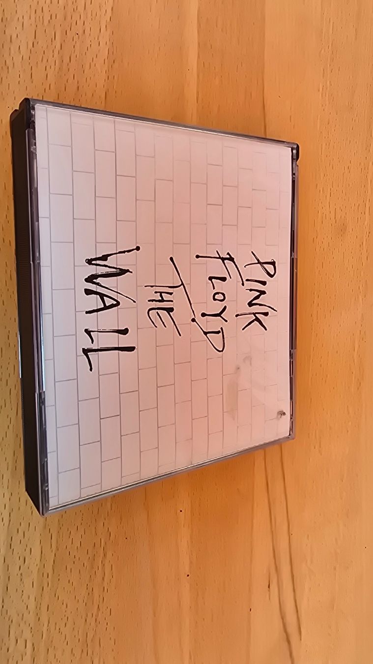 CD: Pink Floyd The Wall CD guter Zustand – Usato da Winznau venduto da banditgsf 2