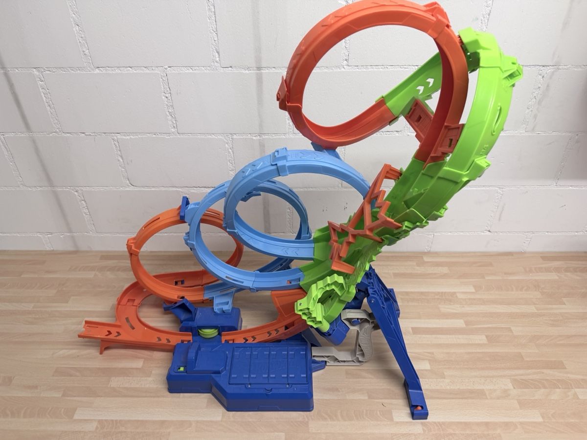 Hot Wheels Rennbahnen: Hot Wheels Action 4-Loop Crash Out Track Set  – Gebraucht aus Elsau von Aries81