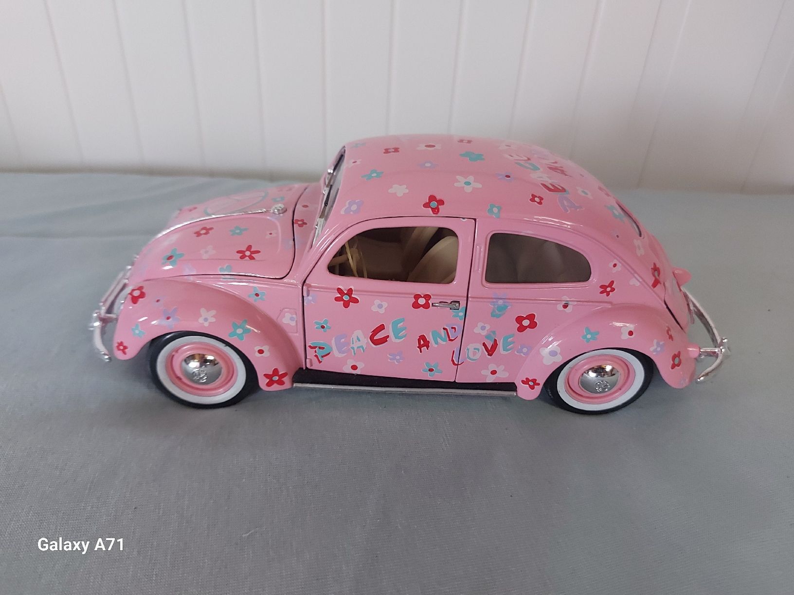 Volkswagen Modellautos: 3 VW Käfer 1:18 – Gebraucht aus Rumisberg von AaronRodgers81 3