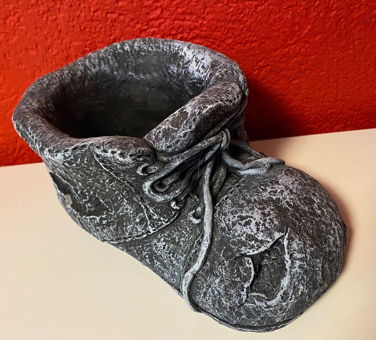 Pots de fleurs: Origineller Blumentopf Schuh-Design, – Neuf avec emballage d'origine à Zäziwil par Emlea