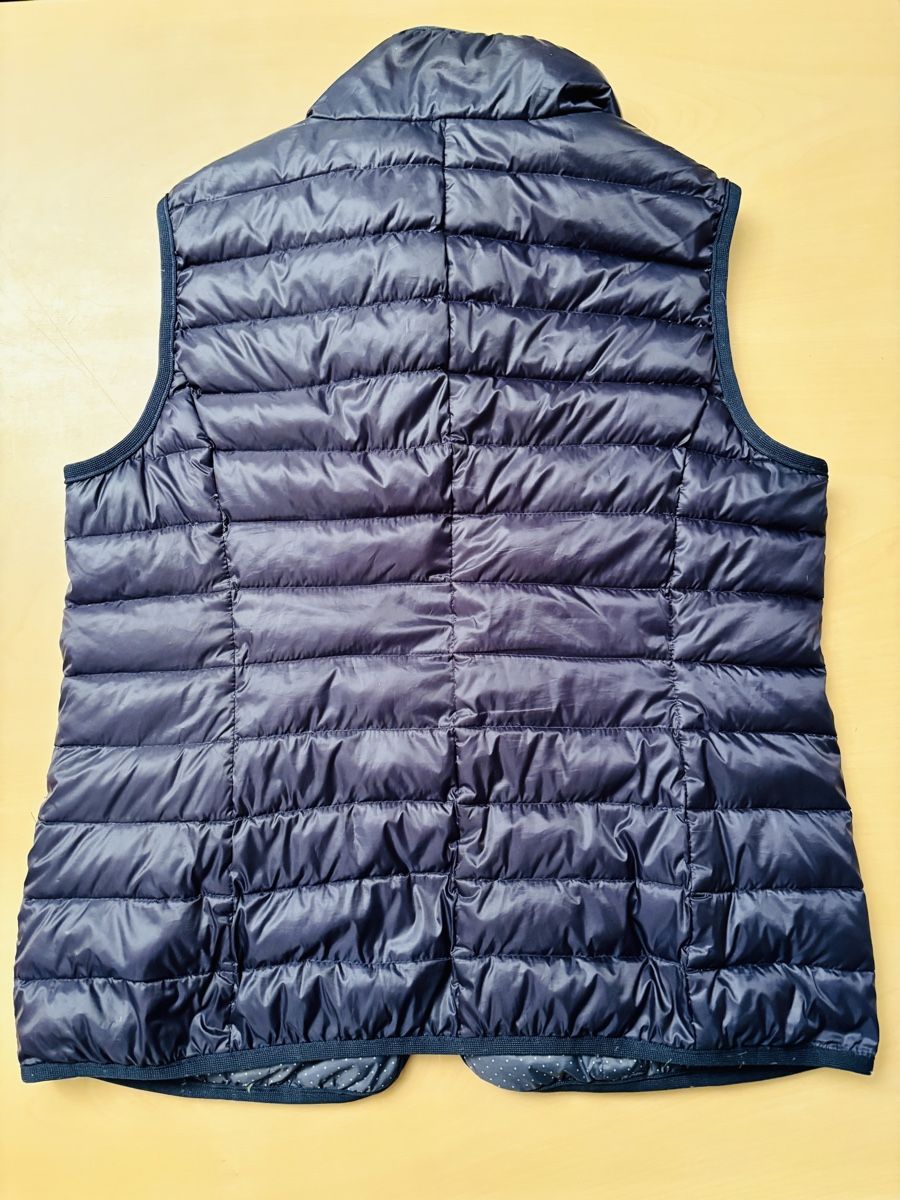 Esprit Gilets & Westen: Esprit Daunenweste dunkelblau Grösse 42 – Gebraucht aus Ennetbürgen von Evelyne_G 1
