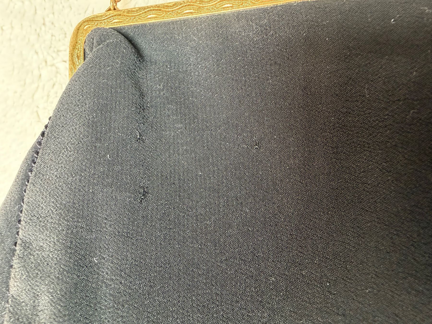 Borse da donna: Antike Handtasche mit Kette – Usato da Würenlos venduto da JRP_71 6