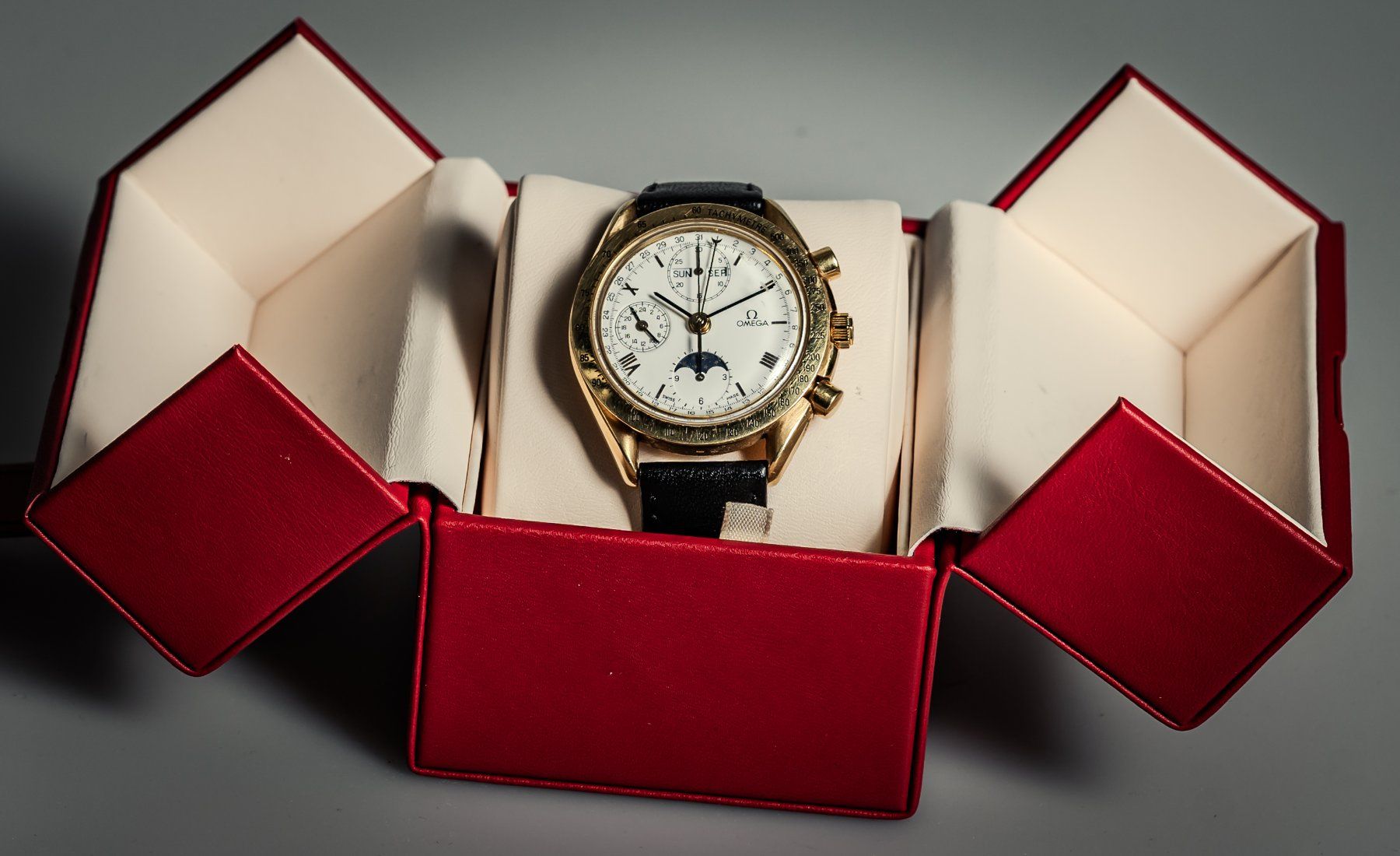 Omega Orologi: Omega Speedmaster Day Date Gelbgold – Usato da Uster venduto da Imperial_Trading