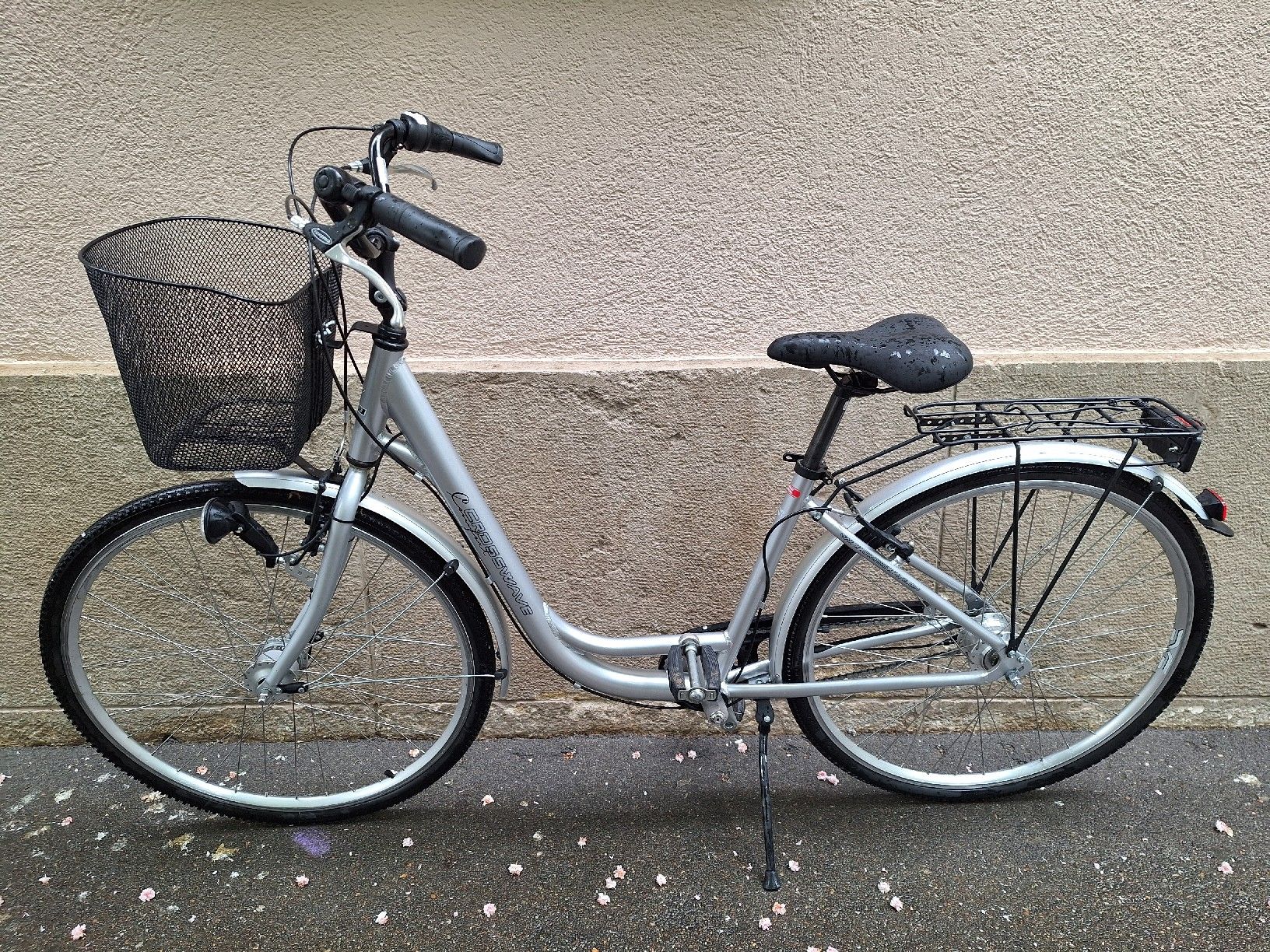 kinderfahrrad 14 zoll test 2015 BODIOO Zoll, Fahrrad für Jungen und Mädchen mit Stützrädern, stabilem Rahmen, verstellbarem Sitz, Rücktritt- und Handbremse, geeignet für Fahrer von 94 bis 107 cm (Blau) Sport & Freizeit Hide on Collection Color:Silver/Black-OB-D Panasonic | 26V Schnellladegerät