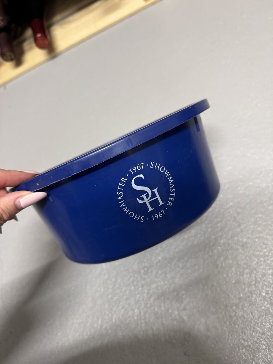 Ciotole: Showmaster Pferde Müesli Schale klein, blau – Nuovo (secondo la descrizione) da Baar venduto da corinab_