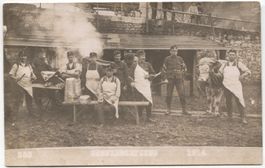 Landwirtschaft/Feldmetzgerei 1914 BE? Militär mit Kuh