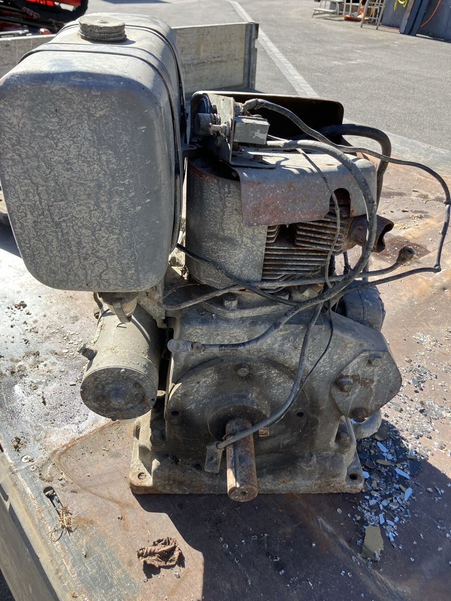 Motori: Motor Wisconsin defekt  – Difettoso da Uerkheim venduto da Dealer-4813 3
