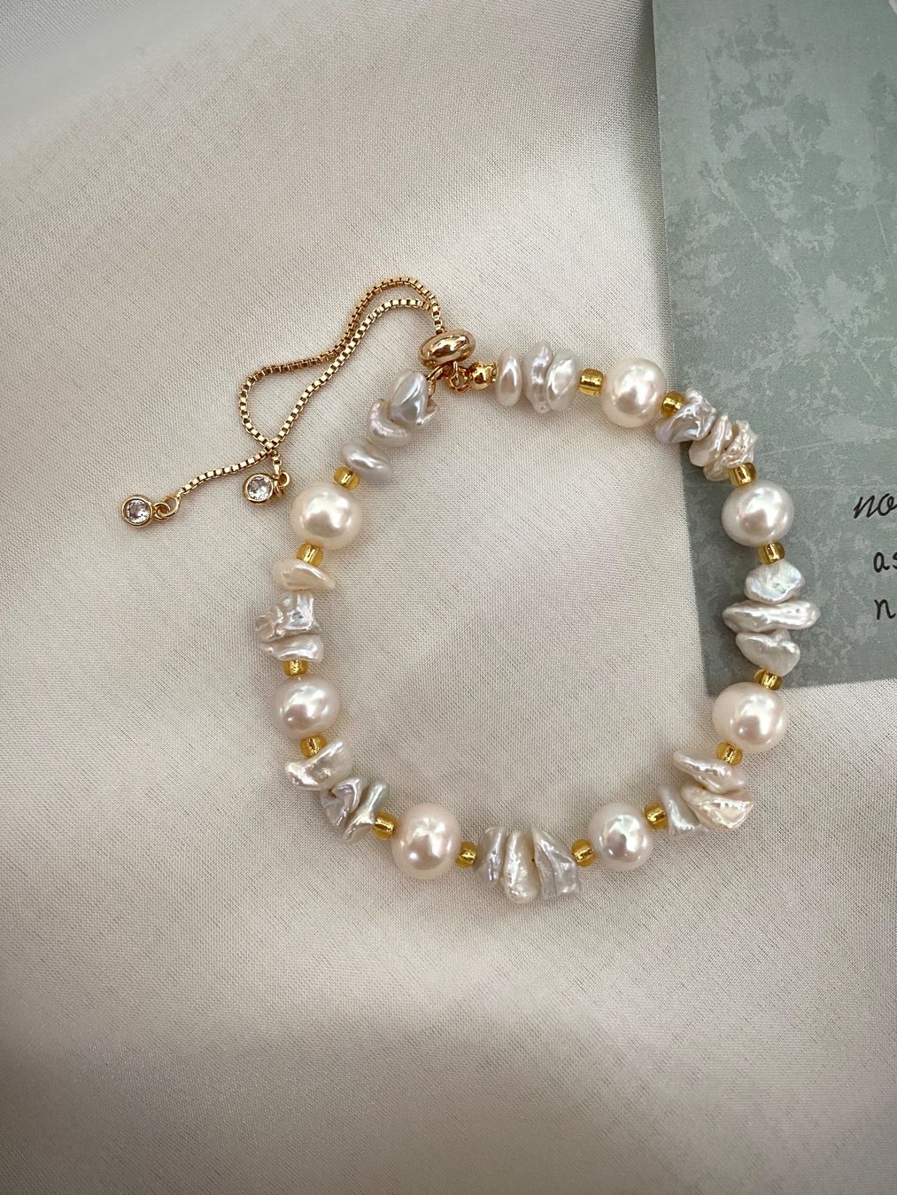 Bracciali & Braccialetti: Barock Süsswasserperlen Armband echte – Nuovo e nell'imballaggio originale da Sarnen venduto da yingsperlen