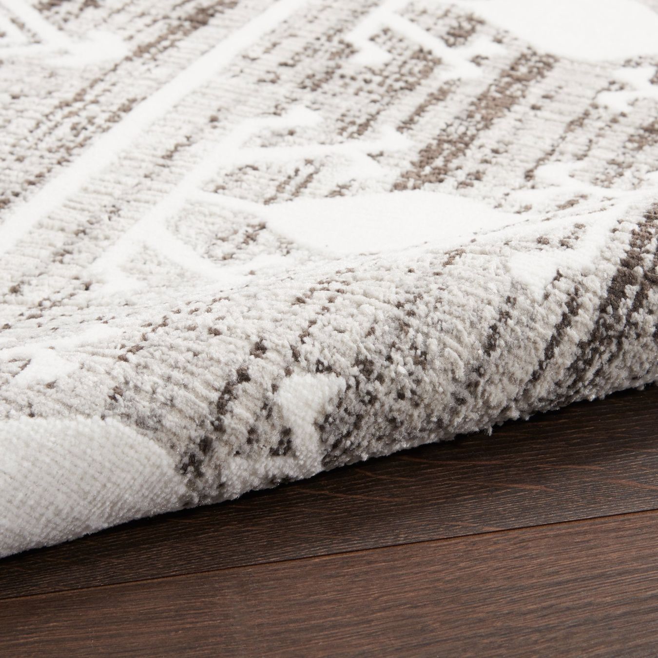 Teppiche: TEPPICH – Neu (gemäss Beschreibung) aus Zürich von NE-0 5