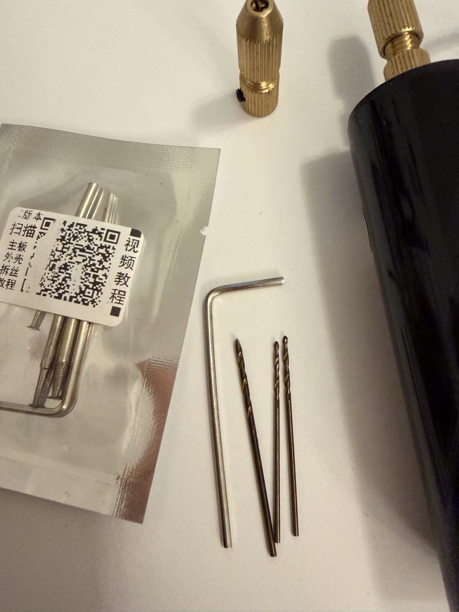 Tutti gli attrezzi: Nintendo Switch Schrauben Set screws with repair tool kit – Usato da Zürich venduto da arr_vq5w 6