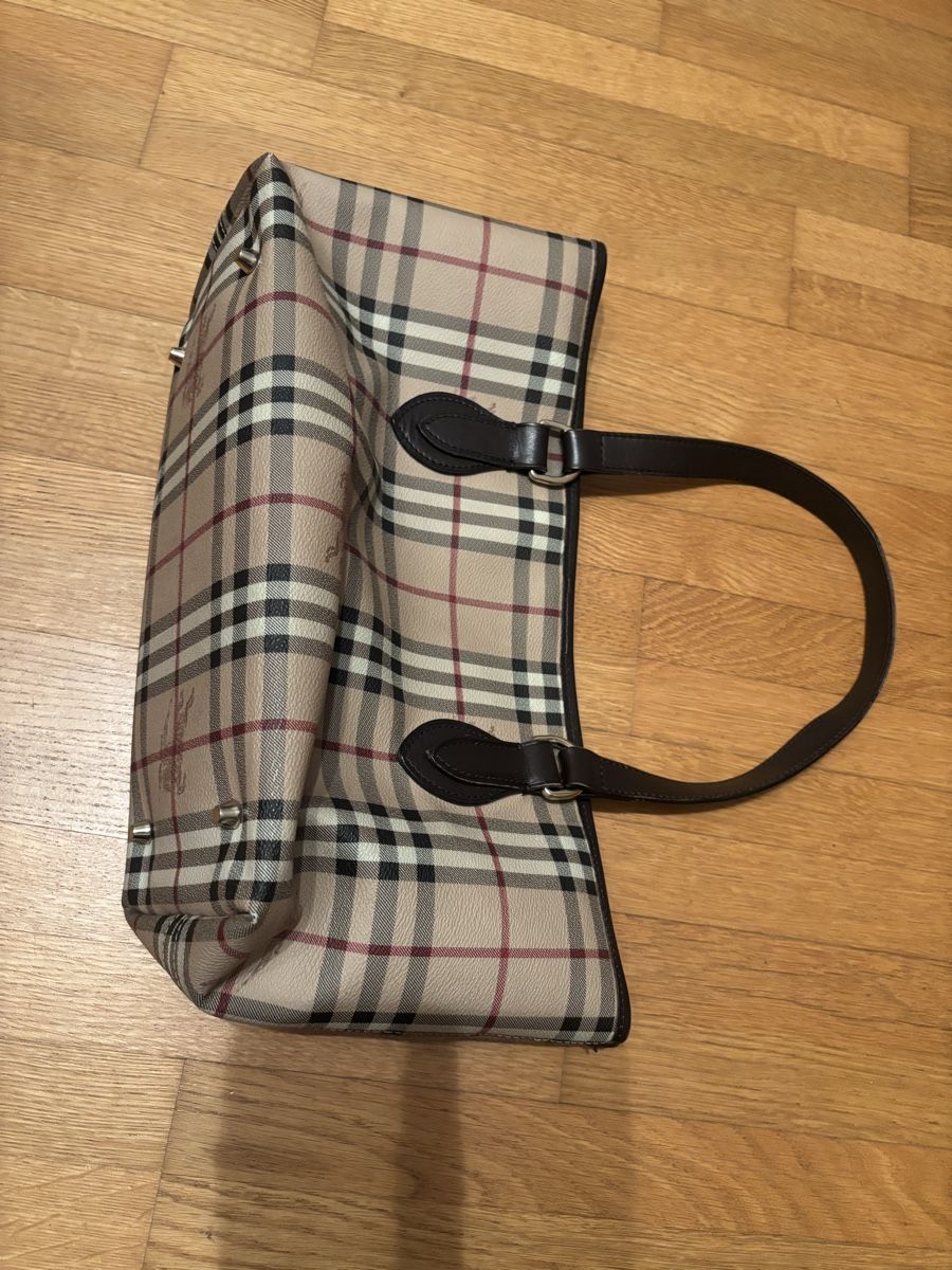 Burberry Borse da donna: Burberry Tasche – Usato da Bottenwil venduto da mats012 9
