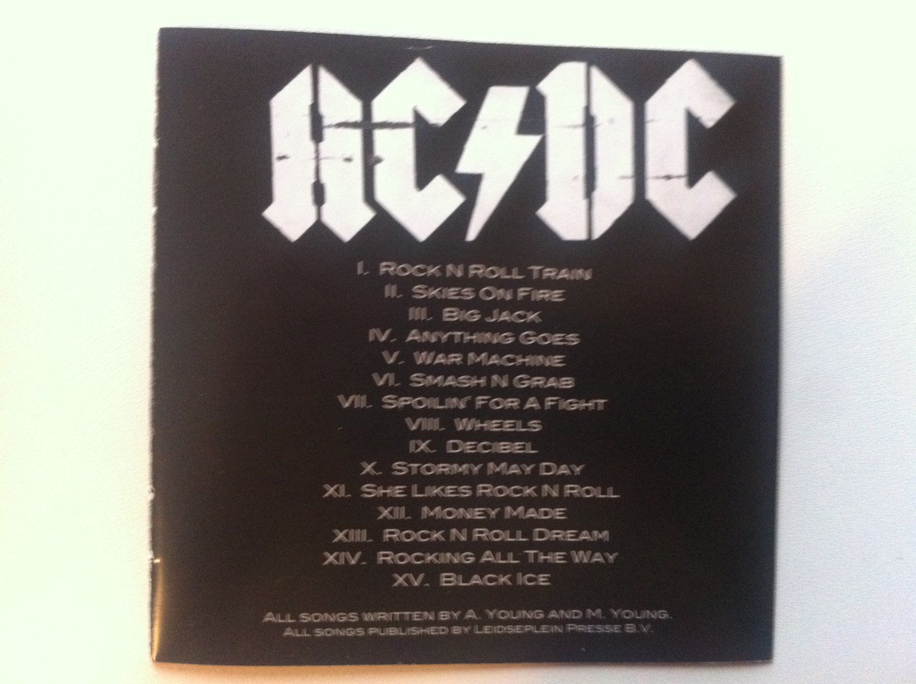 CD: CD ACDC " Black ice" 2008 – Usato da Brunnen venduto da Artemis53 1
